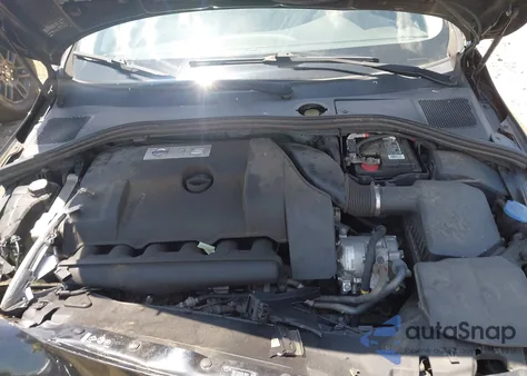 2011 Volvo S60 T6 из США, поврежденный, VIN YV1902FHXB2019396